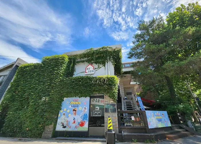 Okidoki House ゲストハウス 4*